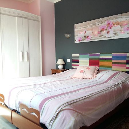 Bed and Breakfast La Maison Bretonne, Chez Pascal & Brigitte Pleslin-Trigavou Экстерьер фото